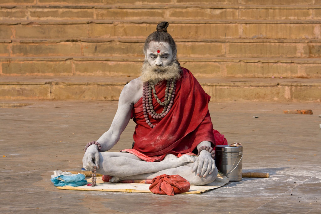 indian-sadhu-in-varanasi