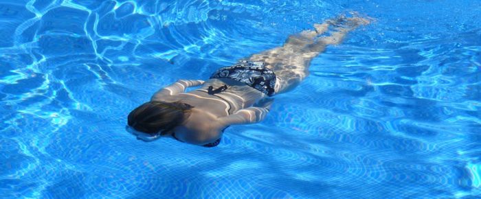 3 Smart Ways To Reduce Chlorine Levels In Your Pool For A Safer And Healthier Swim