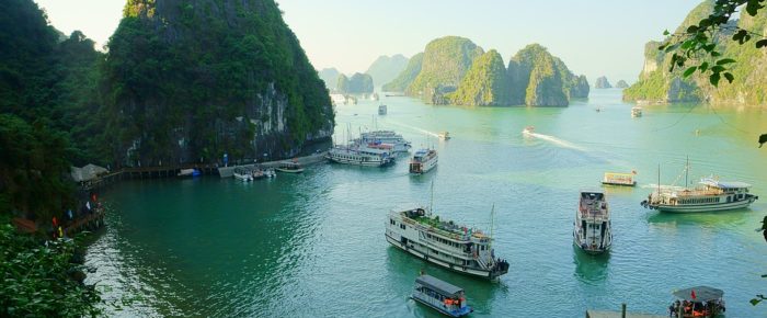 Best Ways to Spend 24 Hours in Halong Bay